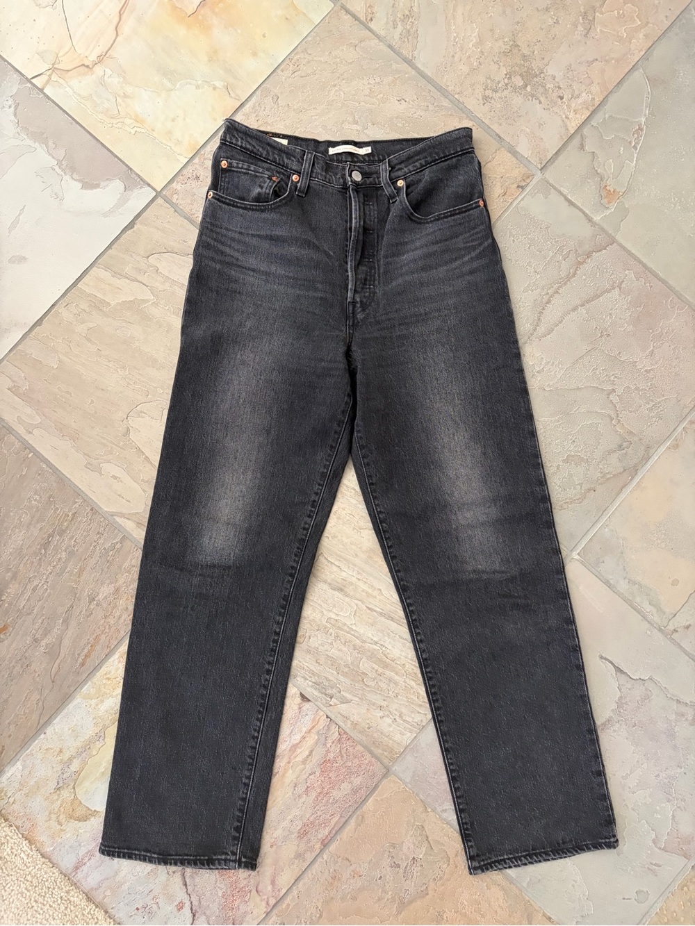 Levi's High-Rise Black Washed Women's Jeans
